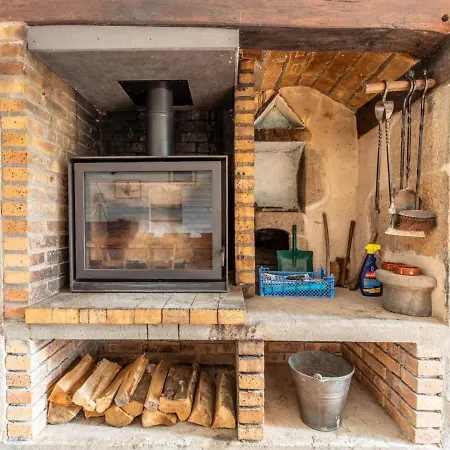 Tatil Evi Aveze, 5 Pieces, 8 Personnes - Fr-1-630-170 Aveze (Puy-de-Dome)